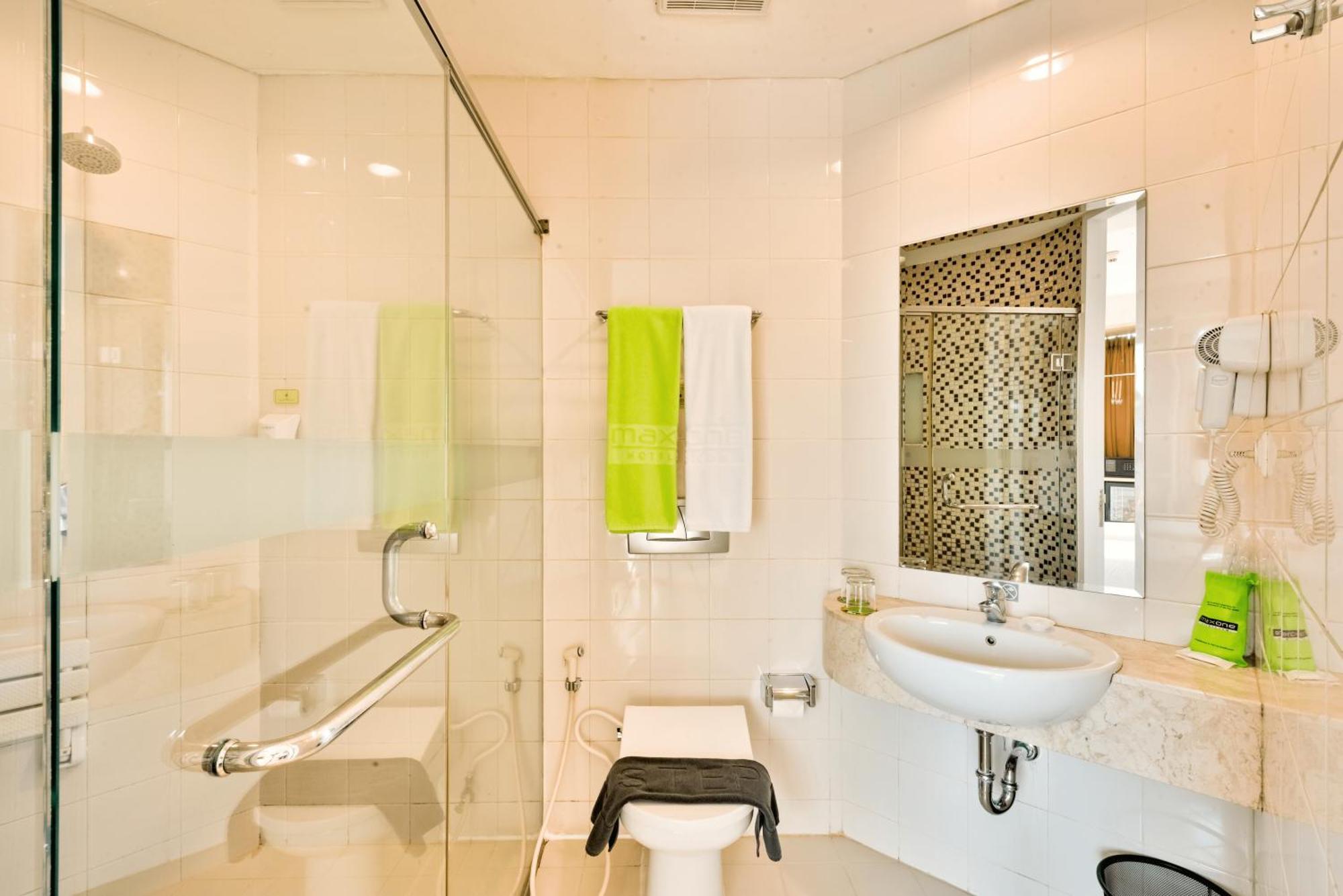 Maxone Premier Melawai Hotel Jakarta Luaran gambar